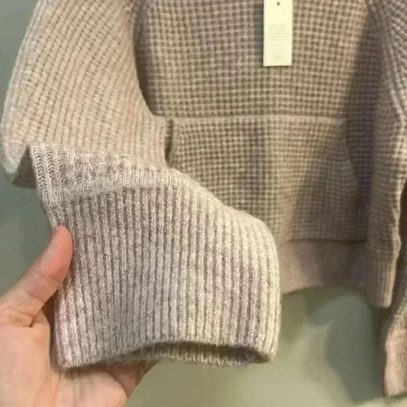 NWT Abercrombie & Fitch: The A&F Lounge Coll. XXS (fits like a S) Pink Hoodie - Picture 5 of 8